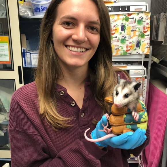 Meet your Posher, Selena - Picture 6 of 8